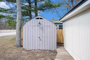 5710 Pear Ave, Newaygo, MI 49337 - Photo 19