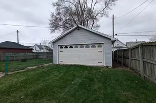 3366 11th St, Wyandotte, MI 48192 - Photo 11