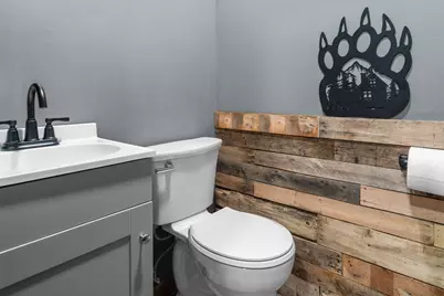 2764 W Carleton Road, Hillsdale, MI 49242 - Photo 9