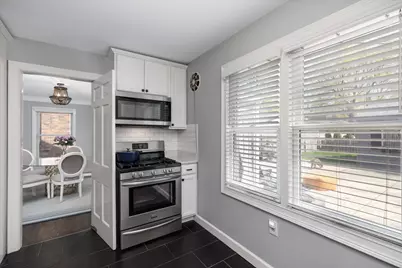 240 McKinley Avenue, Grosse Pointe Farms, MI 48236 - Photo 11