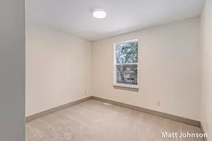2059 Linden Ave SE, Grand Rapids, MI 49507 - Photo 11