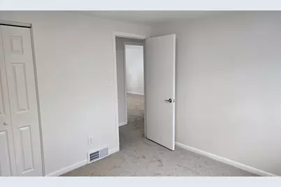 7209 Stonebrook Road, West Bloomfield, MI 48322 - Photo 17