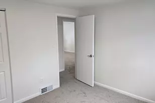 7209 Stonebrook Rd, West Bloomfield, MI 48322 - Photo 17