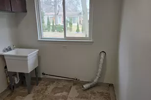 7209 Stonebrook Rd, West Bloomfield, MI 48322 - Photo 9