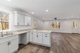 8992 Mackinaw Trail, Howard City, MI 49329 - Photo 11