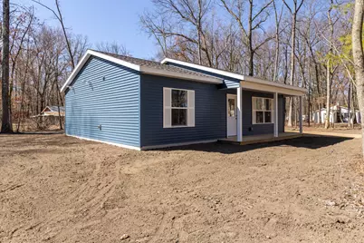8992 Mackinaw Trail, Howard City, MI 49329 - Photo 3