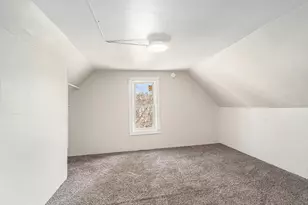 708 Harrison St, Kalamazoo, MI 49007 - Photo 9