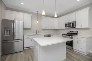 143 Lexington Pointe Dr, Niles, MI 49120 - Photo 17