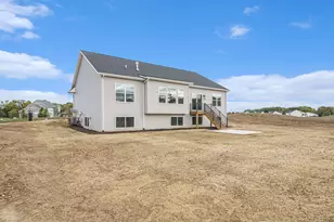 581 Sun Vale Ln, Grandville, MI 49418 - Photo 31