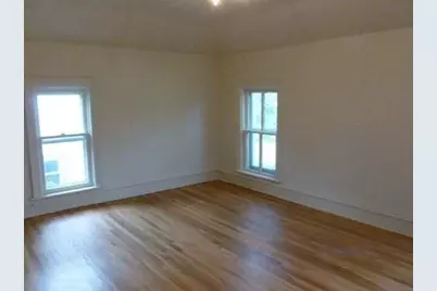 117 NE Leonard, Grand Rapids, MI 49503 - Photo 9