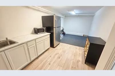 204 W Grand River Avenue #100 & 180, Howell, MI 48843 - Photo 9