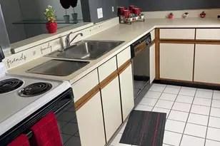 27430 Evergreen Rd, Lathrup Village, MI 48076 - Photo 5