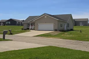 566 Angler Ave, Coldwater, MI 49036 - Photo 7