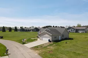 566 Angler Ave, Coldwater, MI 49036 - Photo 3