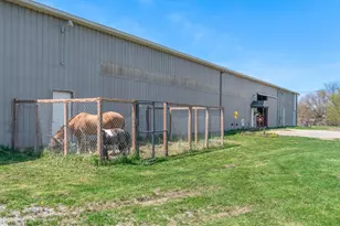 10880 S Francis Rd, DeWitt, MI 48820 - Photo 39