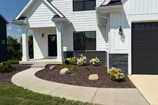 6455 Est Dr SW, Byron Center, MI 49315 - Photo 3