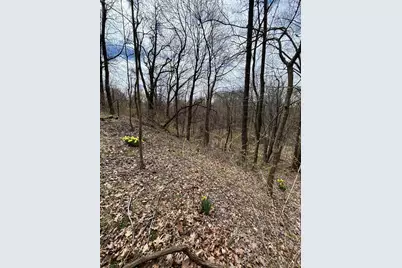 530 Rembert Court, Benton Harbor, MI 49022 - Photo 5