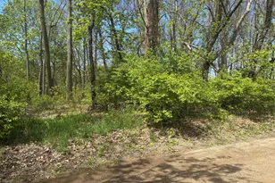 530 Rembert Ct, Benton Harbor, MI 49022 - Photo 1