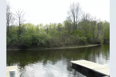525 Swan River Drive, Benton Harbor, MI 49022 - Photo 11