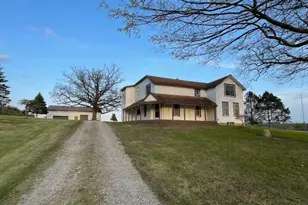 13551 Hillsdale Rd, Camden, MI 49232 - Photo 3