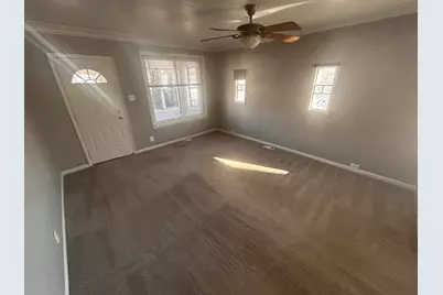 32 E George Avenue, Hazel Park, MI 48030 - Photo 5