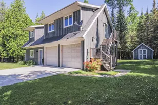 36335 E Makinen Rd, Drummond Island, MI 49726 - Photo 57