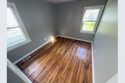 18761 Kingsville Street, Harper Woods, MI 48225 - Photo 7