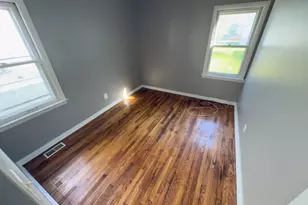 18761 Kingsville St, Harper Woods, MI 48225 - Photo 7