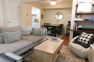 543 Longshore Dr, Ann Arbor, MI 48105 - Photo 3