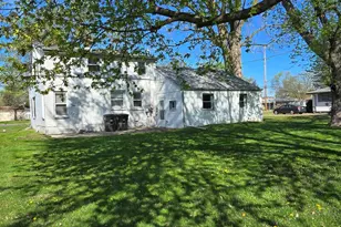 11187 Pardee Rd, Taylor, MI 48180 - Photo 3