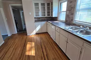 11187 Pardee Rd, Taylor, MI 48180 - Photo 9