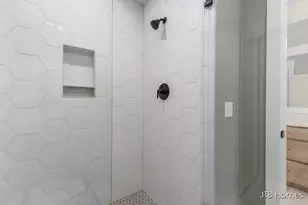 8296 Kettle Oak Dr SE, Alto, MI 49302 - Photo 17