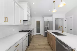 8296 Kettle Oak Dr SE, Alto, MI 49302 - Photo 7