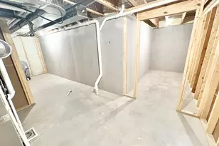 8296 Kettle Oak Dr SE, Alto, MI 49302 - Photo 25