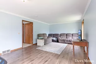 7795 Douglas Ave, Kalamazoo, MI 49009 - Photo 33