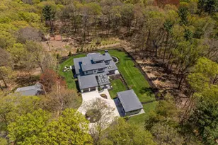 329 N Lakeshore Dr, Holland, MI 49424 - Photo 137