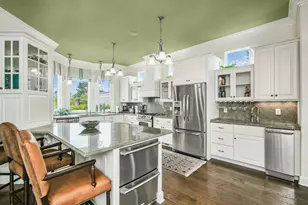 68283 Park Shore Dr, Edwardsburg, MI 49112 - Photo 5