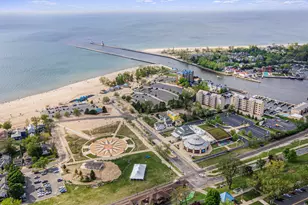 327 State St, Saint Joseph, MI 49085 - Photo 23