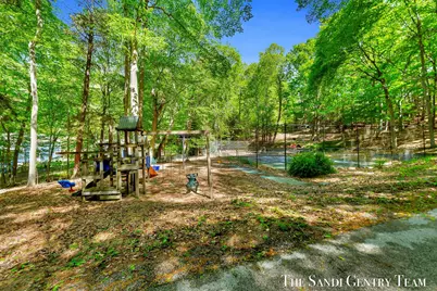 18111 Ridge Drive, Grand Haven, MI 49417 - Photo 17