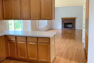 251 Cloverleaf Ct, Ann Arbor, MI 48103 - Photo 5