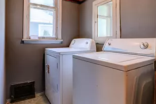 13 W 17th St St, Holland, MI 49423 - Photo 17