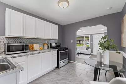 24339 Eton Avenue, Dearborn Heights, MI 48125 - Photo 5