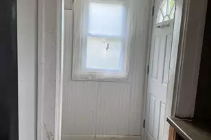 1101 W Rankin St, Flint, MI 48504 - Photo 9