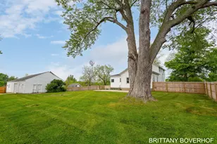 5622 Wing Ave SE, Kentwood, MI 49512 - Photo 11