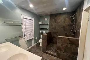 2107 Jackson Ave, Ann Arbor, MI 48103 - Photo 5