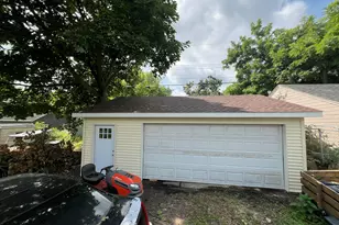 2107 Jackson Ave, Ann Arbor, MI 48103 - Photo 7