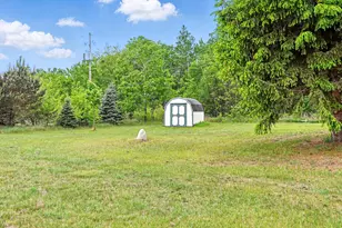 14071 NE Shaner Ave NE, Cedar Springs, MI 49319 - Photo 5