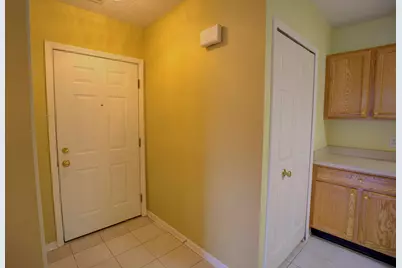 920 Oakbrook Drive, Jackson, MI 49203 - Photo 7