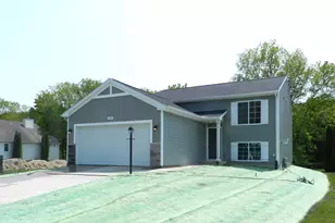 558 Swan River Dr, Benton Harbor, MI 49022 - Photo 3