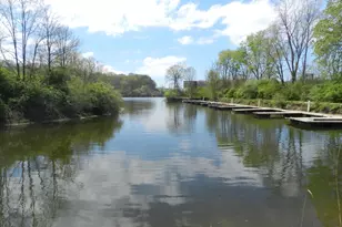 558 Swan River Dr, Benton Harbor, MI 49022 - Photo 41